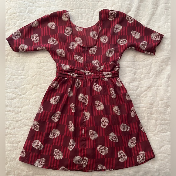 XHILARATION SUGAR SKULL PRINT FIT AND FLARE MINI DRESS RED size S - Picture 4 of 8
